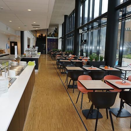 Pingvinhotellet Unn Tromsø Esterno foto