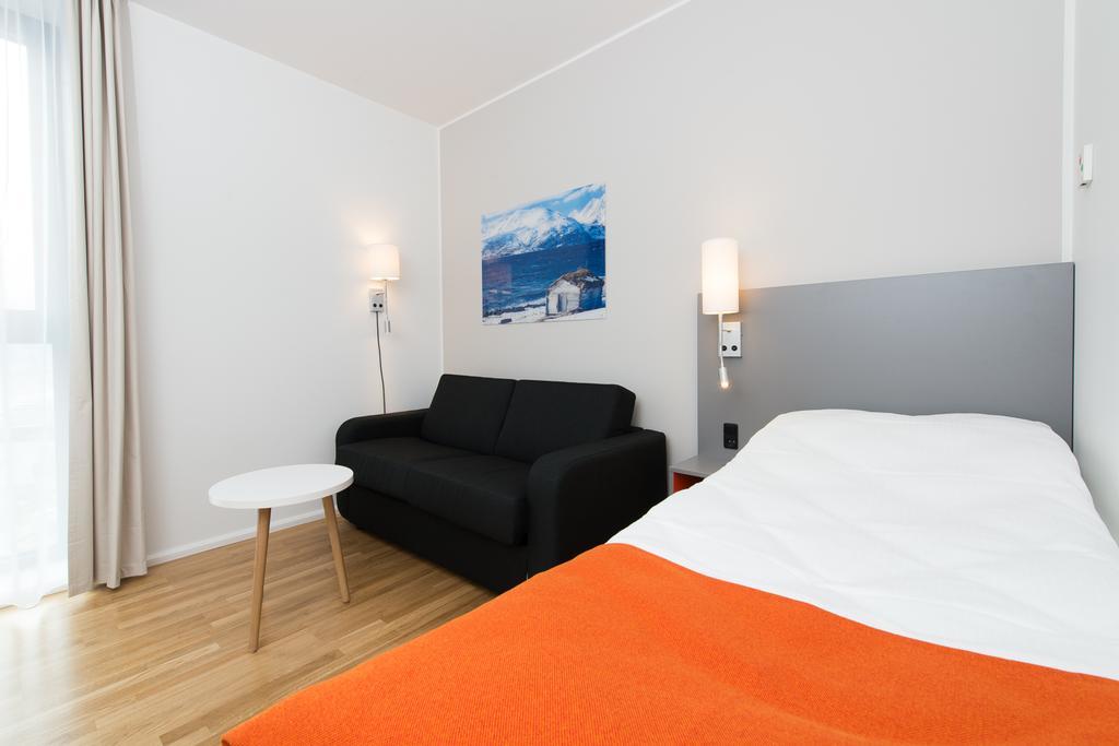 Pingvinhotellet Unn Tromsø Camera foto