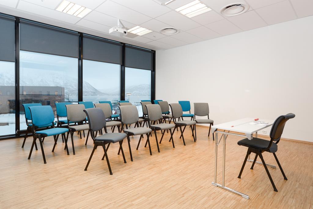 Pingvinhotellet Unn Tromsø Esterno foto