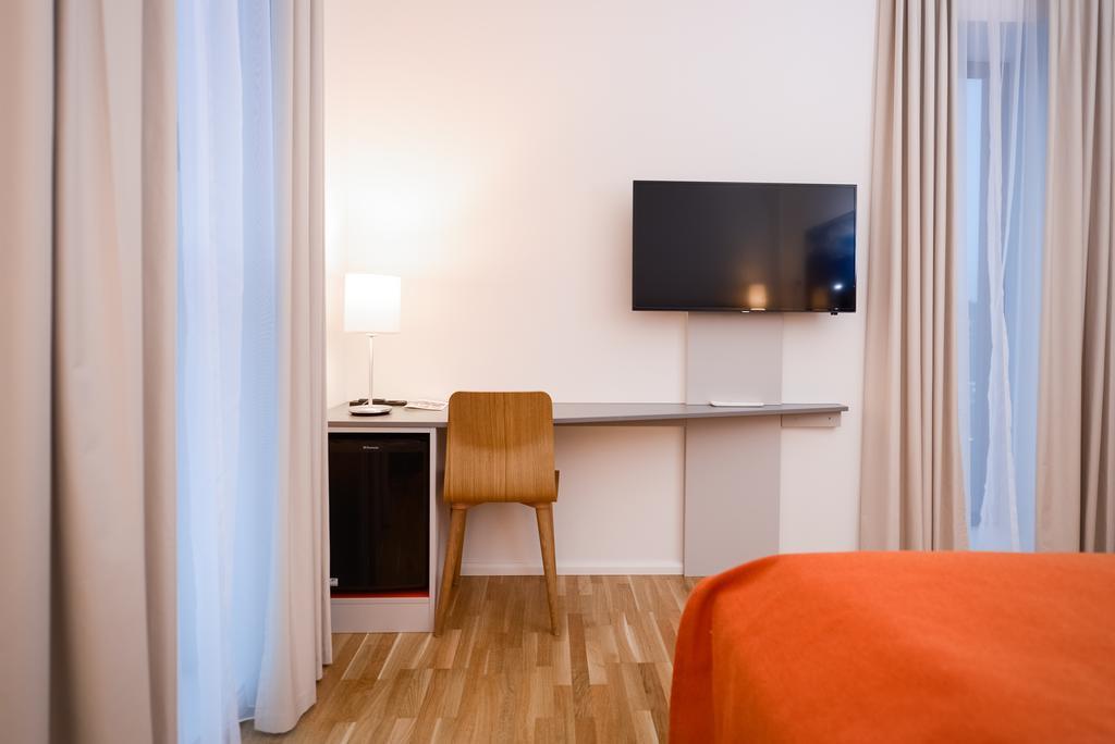 Pingvinhotellet Unn Tromsø Esterno foto