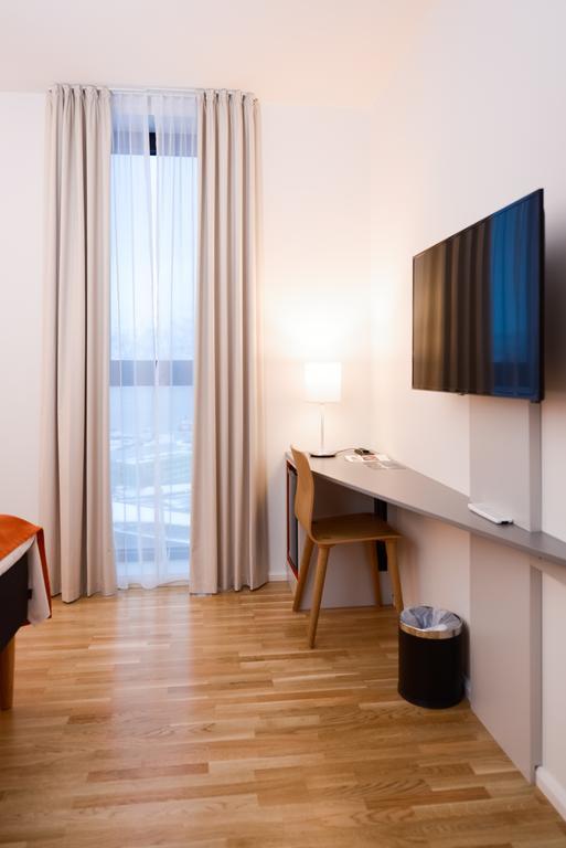 Pingvinhotellet Unn Tromsø Esterno foto