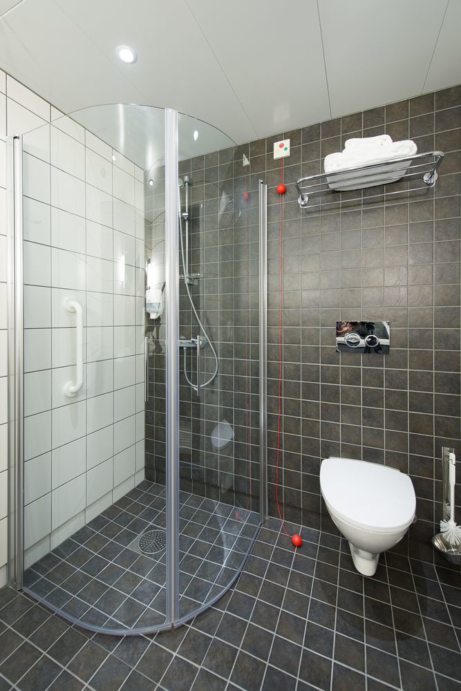 Pingvinhotellet Unn Tromsø Esterno foto