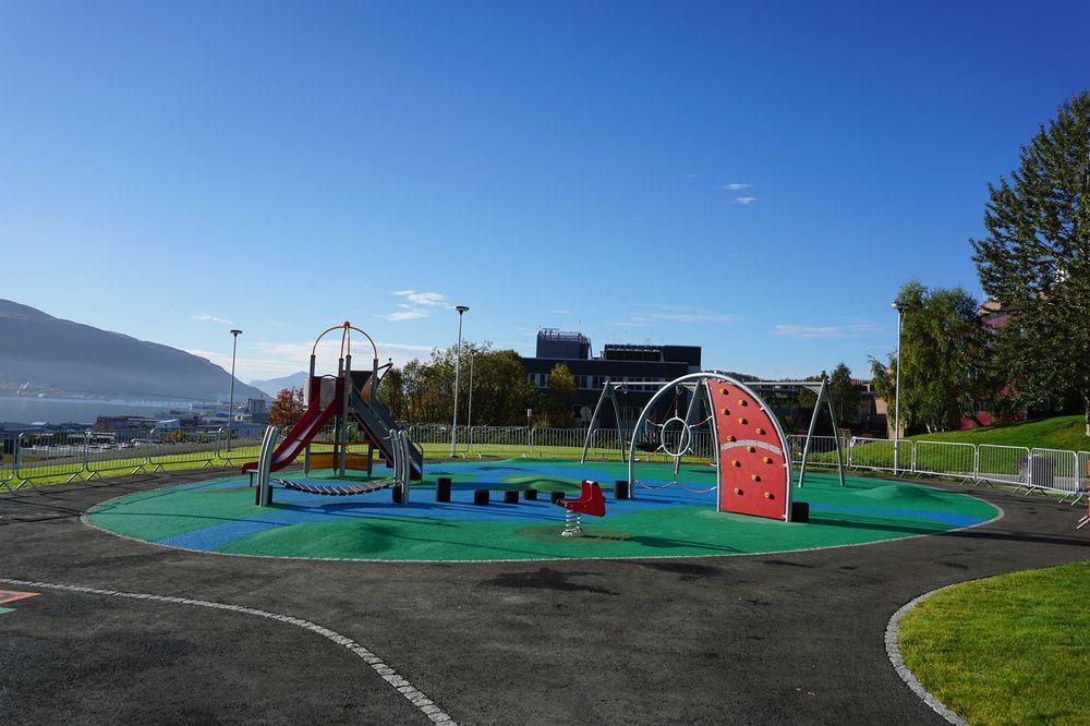 Pingvinhotellet Unn Tromsø Esterno foto